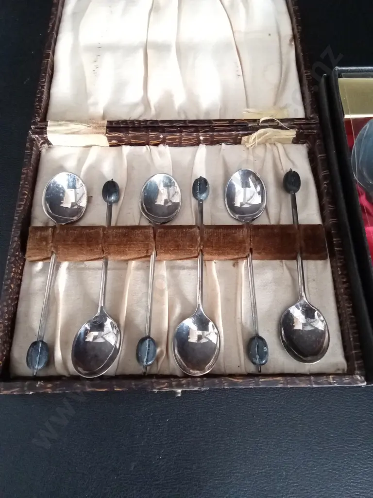 VINTAGE RODD SILVER-PLATED TEASPOONS AND SILVER-PLATED COFFEE SPOONS Image 1++