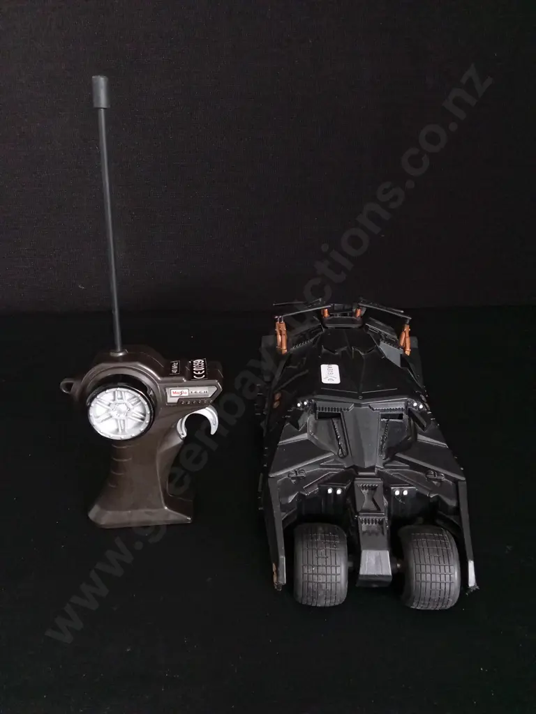 MATTEL TYCO R/C BATMAN BATMOBILE Image 1++