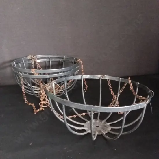 3 HANGING BASKETS