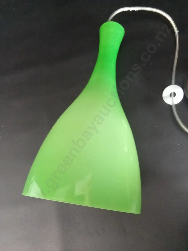 GREEN PENDANT LIGHT L30CM DIA 14.5CM Image 1++