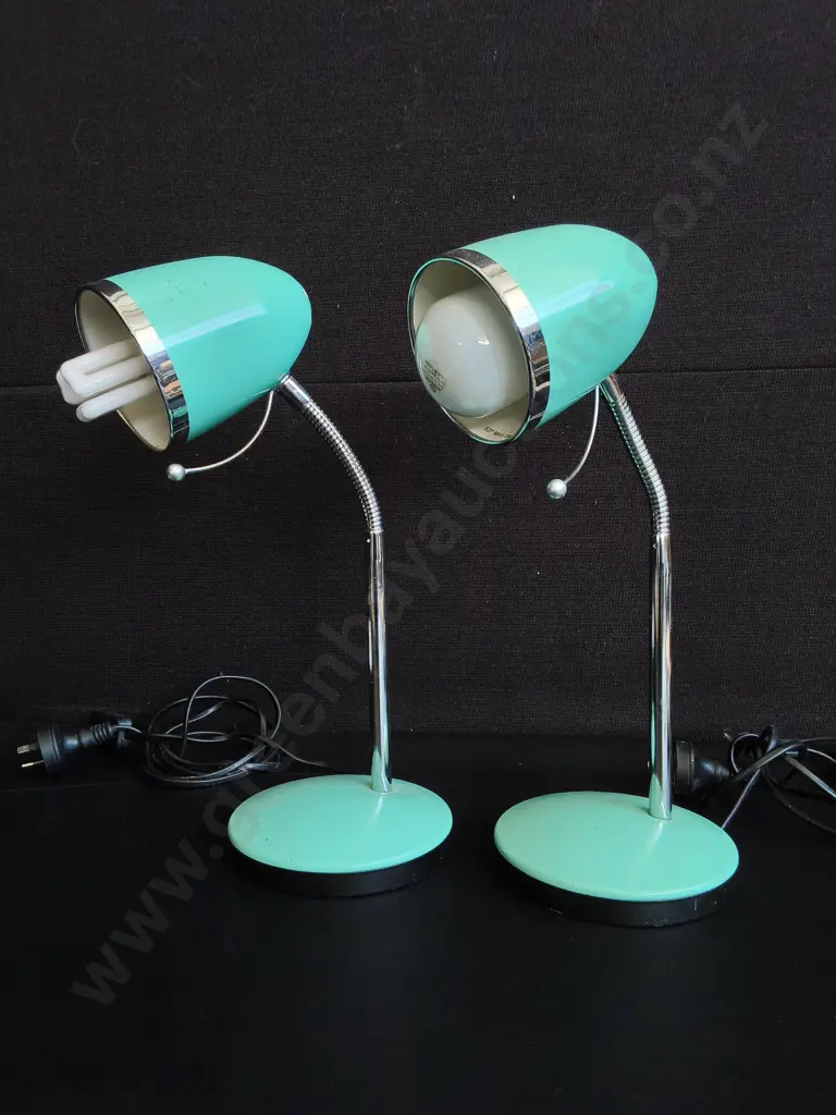 PAIR OF RETRO MERCATOR "SARA" DESK LAMPS, H 37.5 CM, WORKING Image 1++