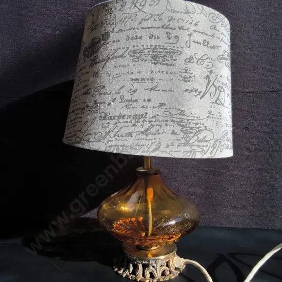 VINTAGE TABLE LAMP WITH AMBER GLASS, H 41 CM, WORKING