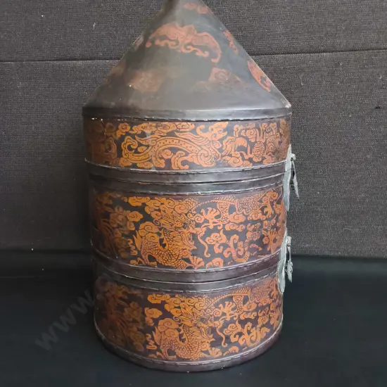 VINTAGE CHINESE TIERED LACQUERED LEATHER HAT BOX, H 37 CM