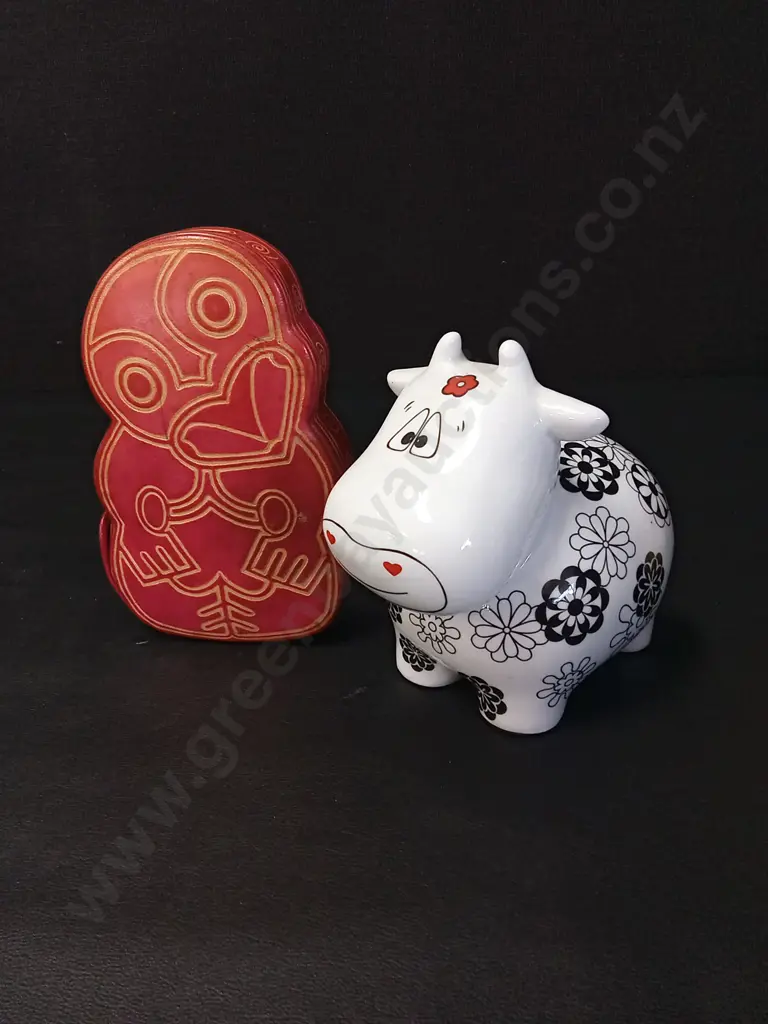 4 NEW ZEALAND PIGGY BANKS Image 1++