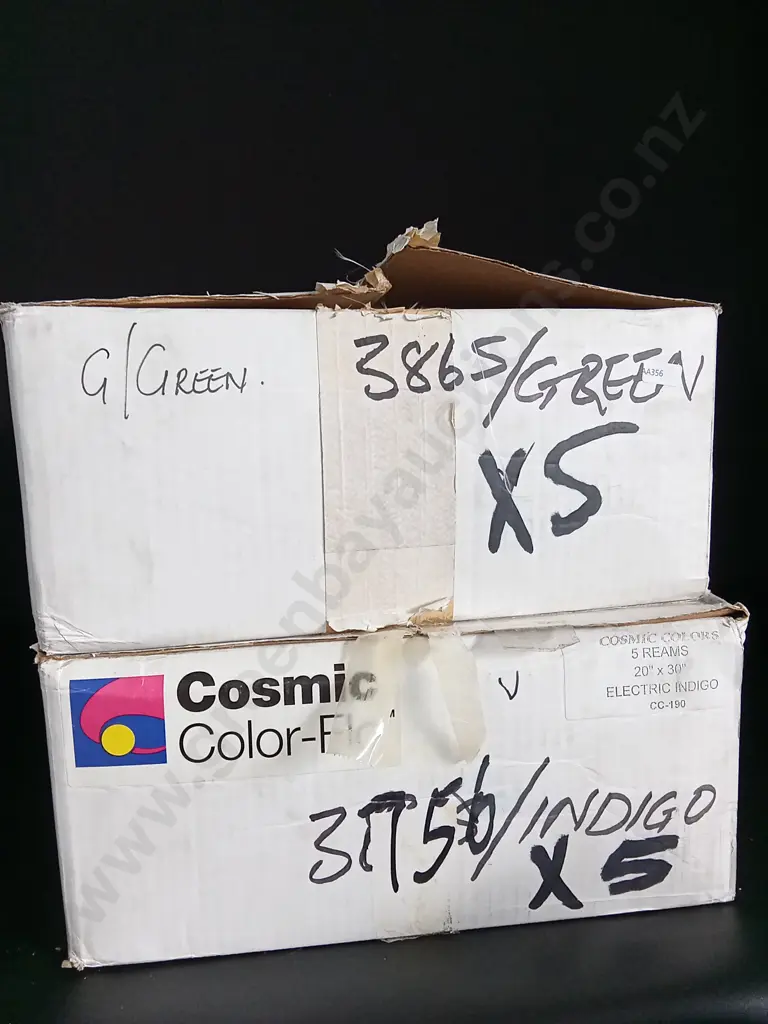 2 BOXES OF COSMIC COLOR-FLO TISSUE PAPER, 1 INDIGO, 1 GREEN Image 1++