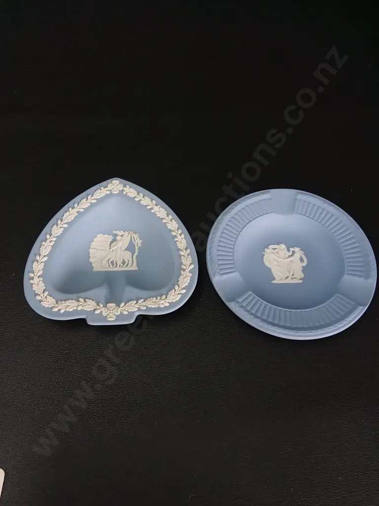 VINTAGE DISHES INCLUDING, WEDGEWOOD TRINKET DISHES Image 1++