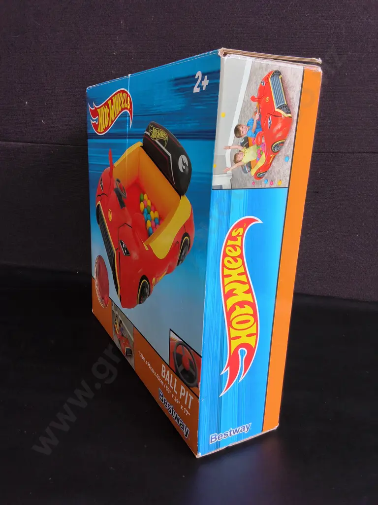 HOT WHEELS INFLATABLE CAR BALL PIT, IN BOX Image 1++