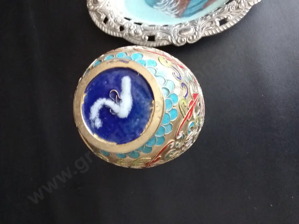 2 VINTAGE GERMAN GLASS KUGEL ORNAMENTS L8CM, SILVER PLATED TRINKET DISH L19CM AND A CHINESE BRASS VASE H15CM Image 1++
