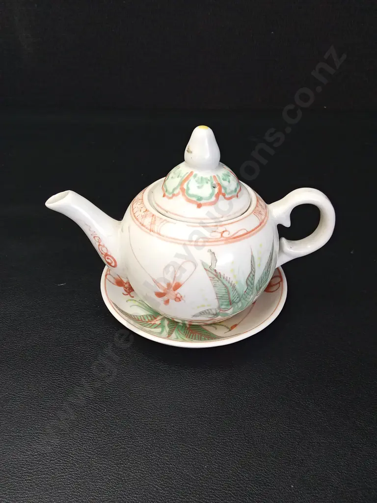 VINTAGE JIM BEAM WHISKEY DECANTERS H25, KITSCH CERAMIC REDWARE DONKEY, AVON PORCELAIN FIGURINE AND ANNAM CERAMIC TEAPOT Image 1++