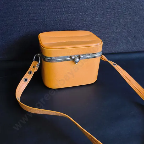 VINTAGE MID CENTURY HARLEY LINE VANITY CASE, W 19 CM
