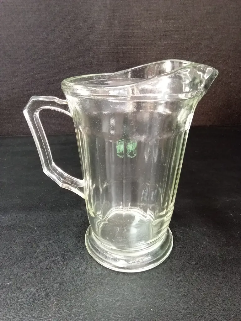GLASS JUG H18CM AND 3 GLASSES Image 1++