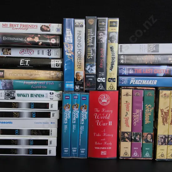 MIX OF VINTAGE VHS TAPES