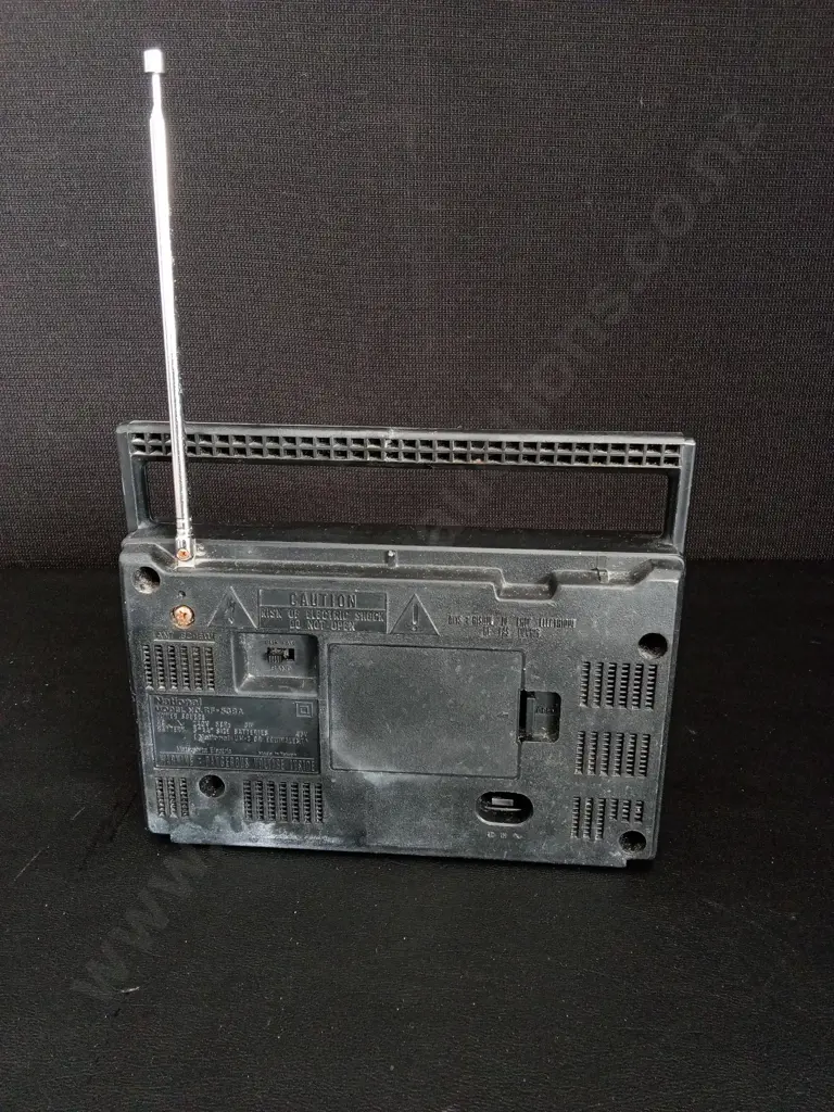 VINTAGE NATIONAL PORTABLE RADIO RECEIVER L18CM Image 1++