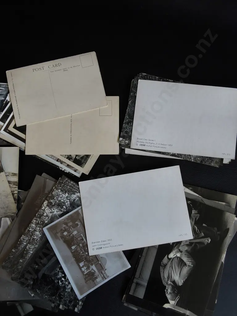 MIX OF VINTAGE PHOTOS AND POSTCARDS Image 1++