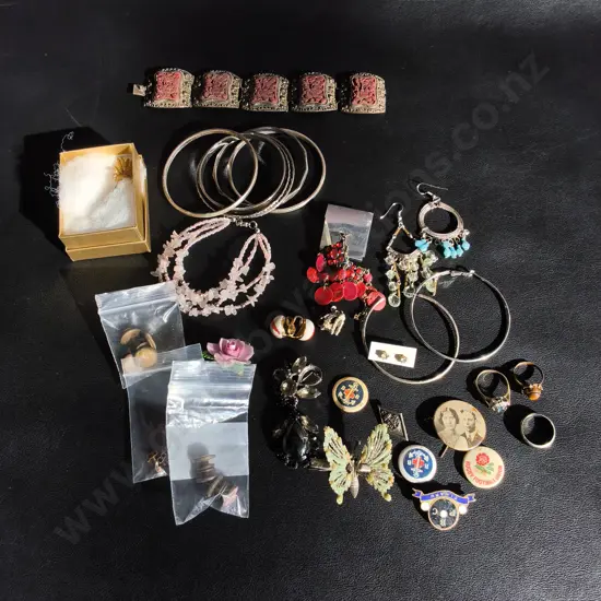 MIX OF JEWELERY