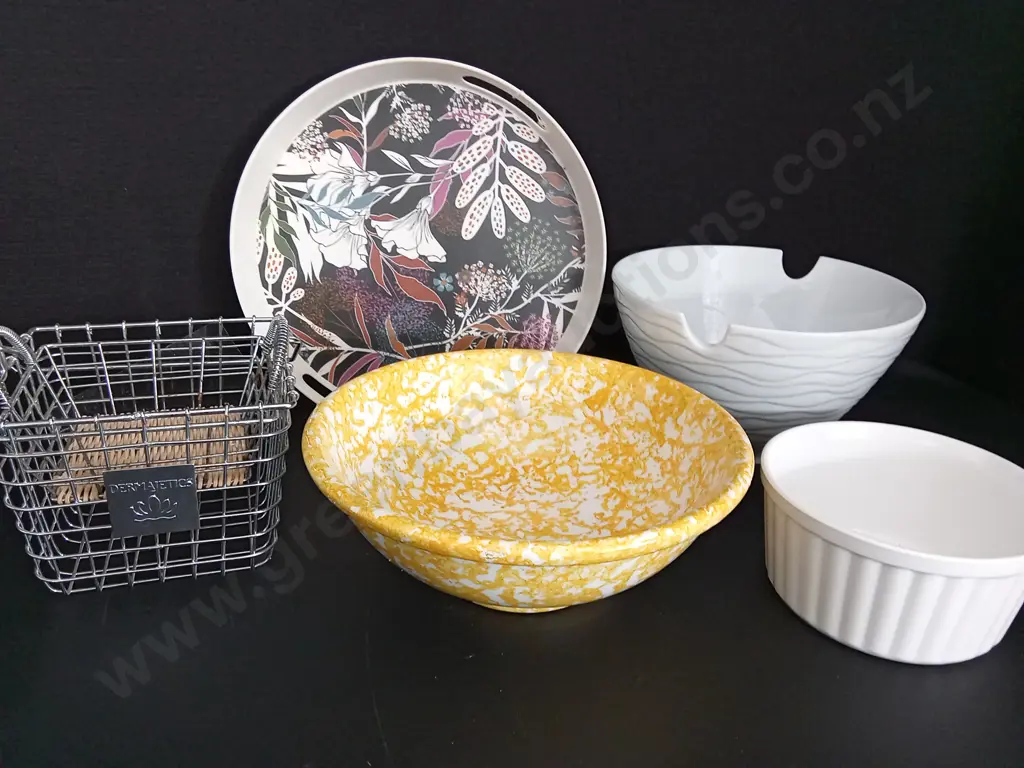 ASSORTED DISHES LARGEST DIA 33CM Image 1++