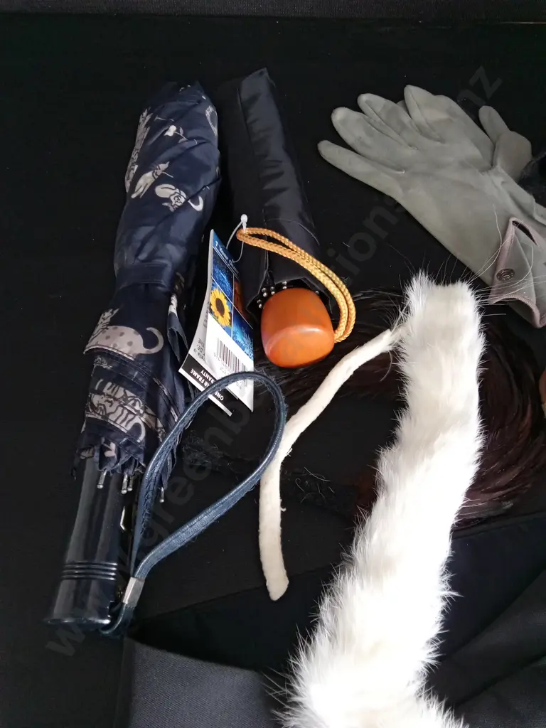 BAG OF ASSORTED ITEMS Image 1++