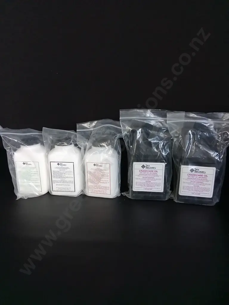 BOX OF WATER FILTER CARTRIDGES, ACTIVATED CARBON BLOCKS AND MORE Image 1++