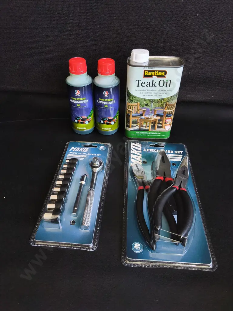 5 PIECES BRAND NEW TOOLS AND OILS Image 1++