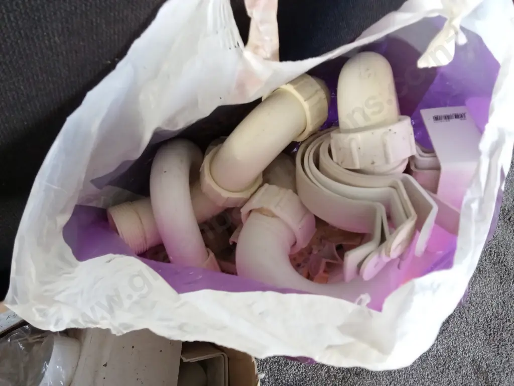 BOX OF PVC PARTS INCLUDING 2 WHEELS OF TPS CABLES Image 1++