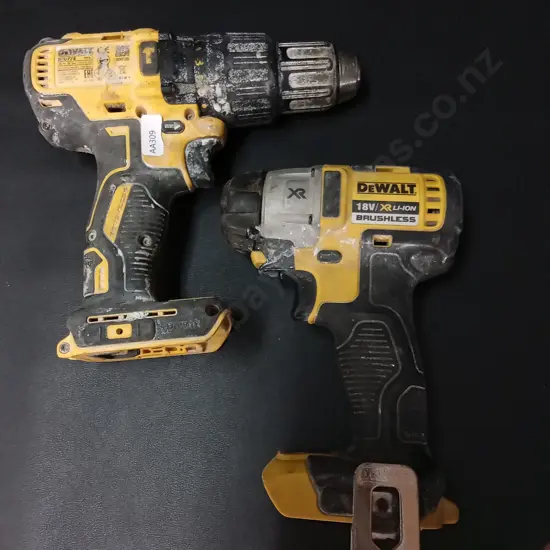 2 DEWALT POWER TOOLS