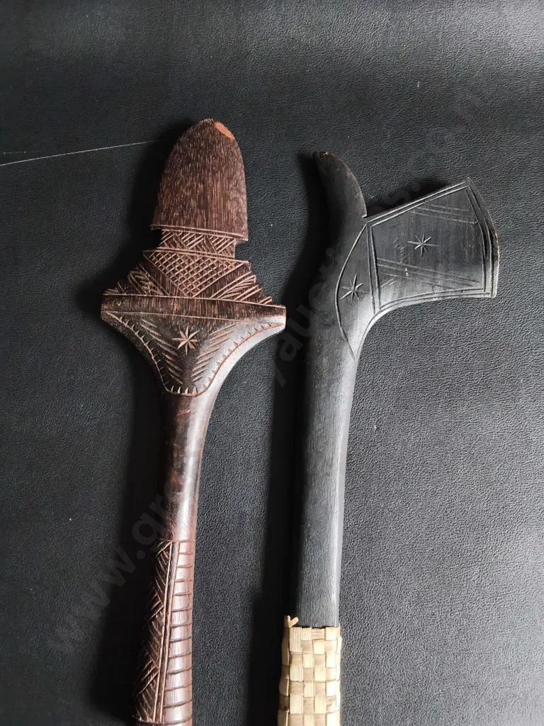 VINTAGE FIJIAN HAND CARVED WOODEN WAR CLUB REPLICAS, TALLEST H 30 CM Image 1++
