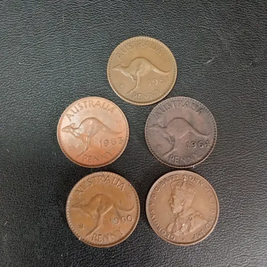 5 VINTAGE AUSTRALIAN COINS, EARLIEST DATE 1922