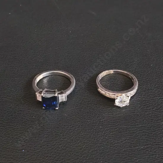 PAIR OF RINGS, BLUE 3.5 GMS AND 2.7GMS, 925 SILVER