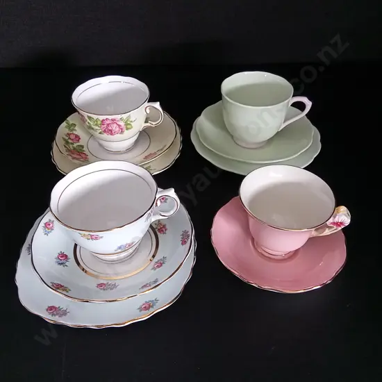 4 VINTAGE CUP AND SAUCER SETS BY ROYAL WINTON, COLCLOUGH AND ROYAL ALBERT