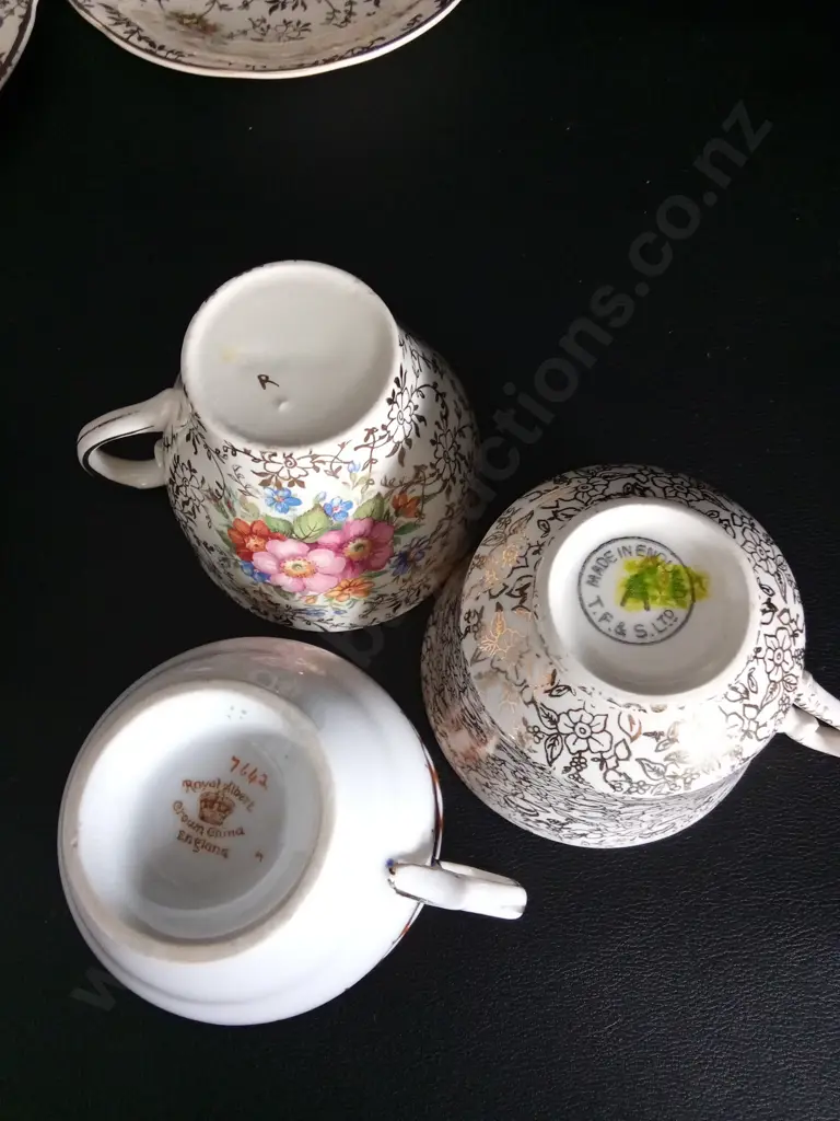 3 VINTAGE TEA SETS INCLUDING ROYAL ALBERT, J FRYER AND SON AND T. F & S LTD Image 1++