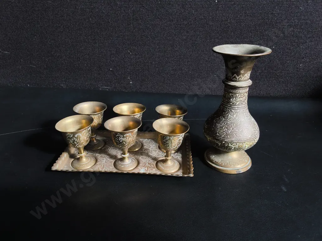 VINTAGE ETCHED BRASS DECANTER AND GOBLET SET WITH TRAY, TALLEST H 16 CM Image 1++
