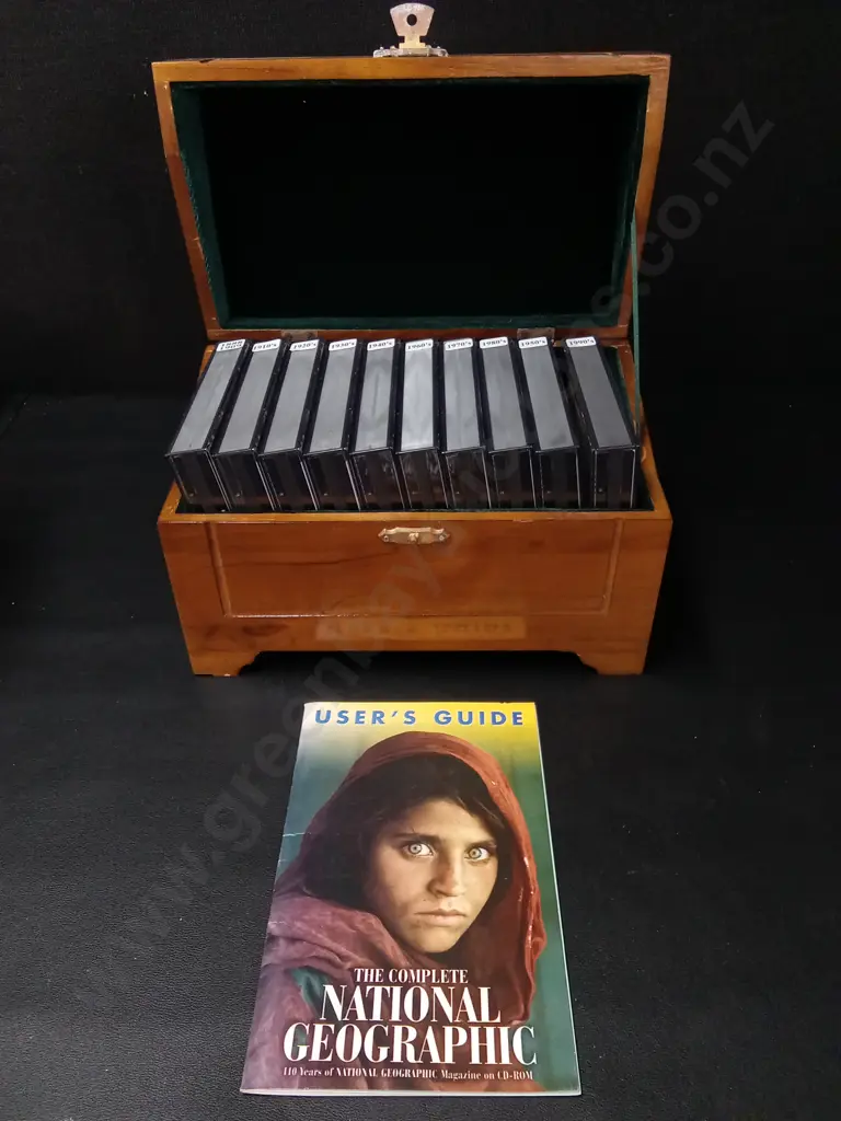 THE COMPLETE NATIONAL GEOGRAPHIC - 108 YEARS OF THE MAGAZINE ON CD-ROMS, FULL SET IN WOODEN BOX L28.5CM Image 1++