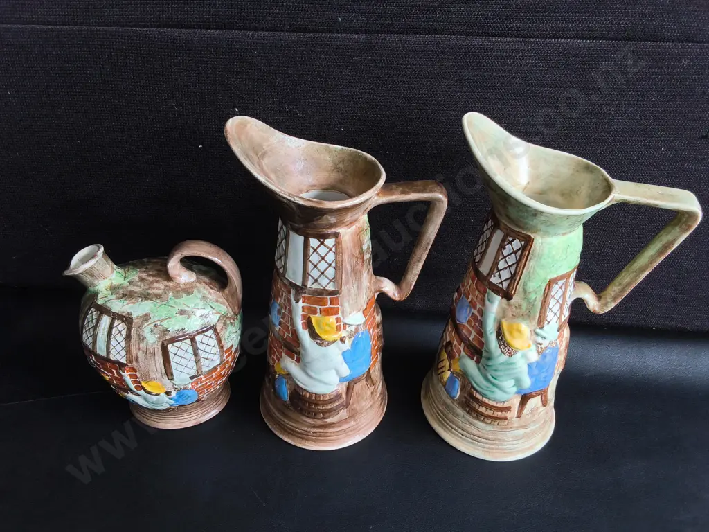VINTAGE E. RADFORD AND H.J. WOOD ENGLAND HAND PAINTED TAVERNWARE PITCHERS AND JUGS, 3 PIECES, TALLEST H 28 CM Image 1++