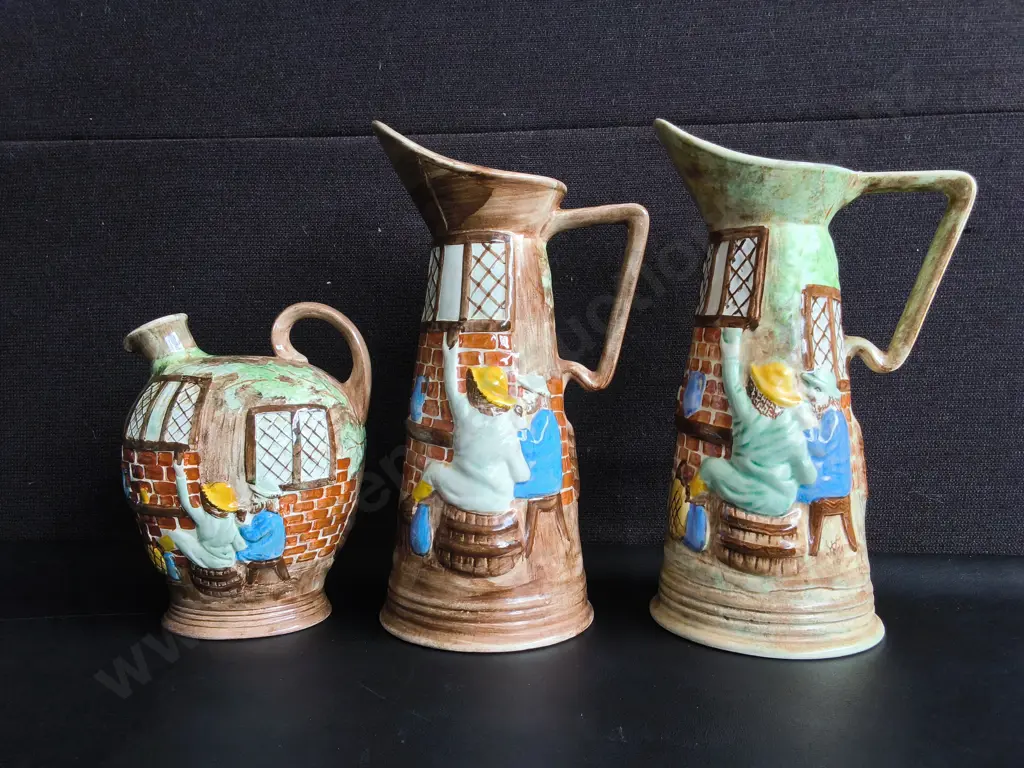 VINTAGE E. RADFORD AND H.J. WOOD ENGLAND HAND PAINTED TAVERNWARE PITCHERS AND JUGS, 3 PIECES, TALLEST H 28 CM Image 1++
