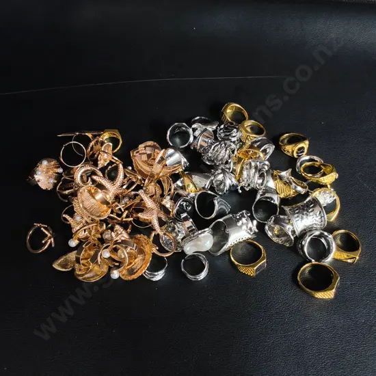 MIX OF RINGS