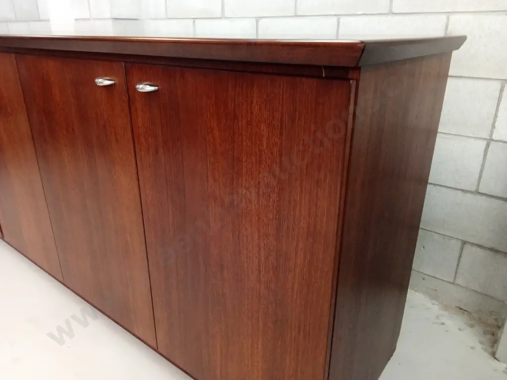 4 DOOR CREDENZA WITH SHELVES, H 105M X W 240CM X D 65CM Image 1++