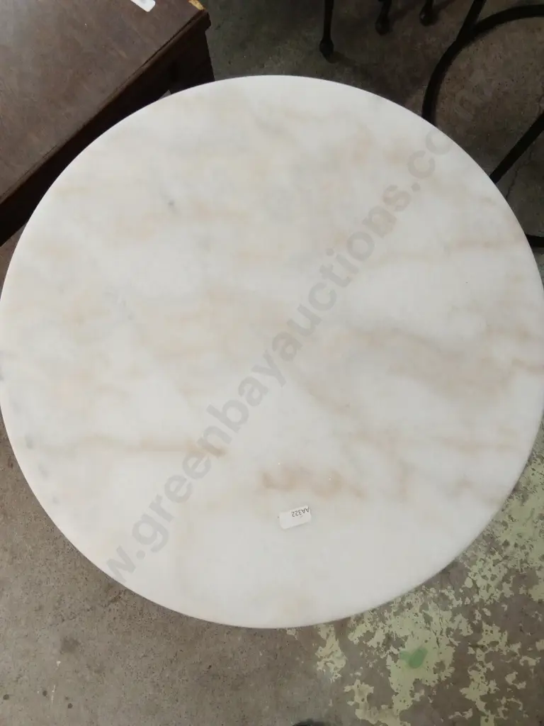 PAIR OF ROUND MARBLE SIDE TABLES WITH METAL FRAMES, 45CM DIAMETER Image 1++