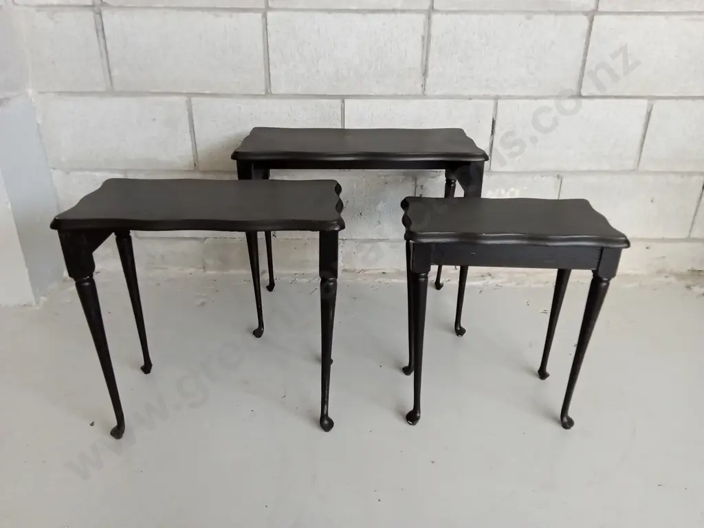 VINTAGE BLACK WOODEN NESTING STOOLS/TABLES, HEIGHT IS 46CM Image 1++