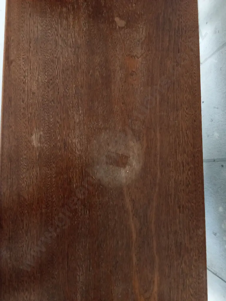 VINTAGE COFFEE TABLE WITH TAPERED LEGS, H 46CM X W 107CM X D 46CM Image 1++