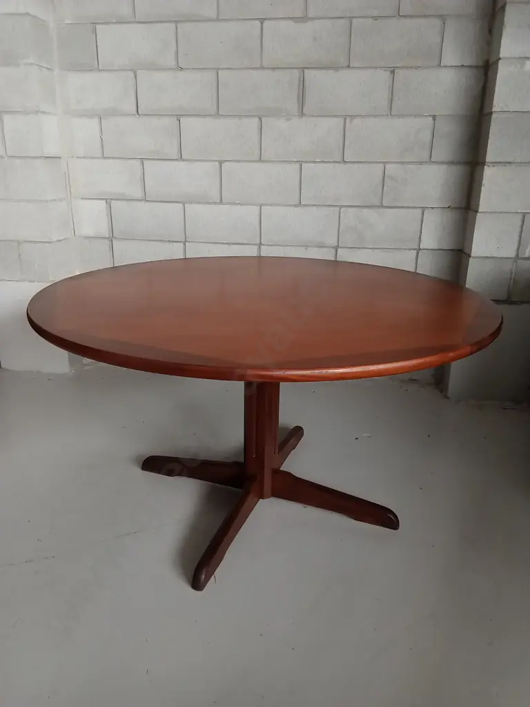 VINTAGE DANSKE MOBLER MAHOGANY ROUND DINING TABLE, 137CM DIAMETER, 75CM HEIGHT Image 1++