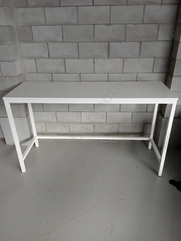 WHITE LEANER, H 106CM X W 180CM X D 60CM Image 1++