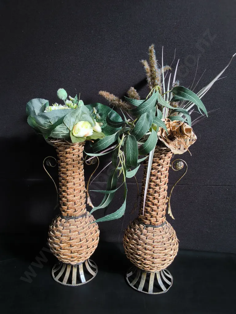 PAIR OF WICKER WRAPPED VASES WITH FAUX FLOWERS, TALLEST H APPROX 81 CM Image 1++