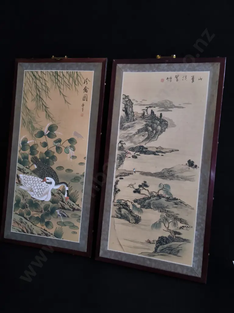 PAIR OF FRAMED TRADITIONAL EAST ASIAN SCROLL PAINTINGS, H 88 CM Image 1++