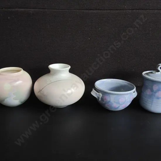 2 PIECES JANET EVANS POTTERY AND PAIR OF CERAMIC VASES, INCLUDING ENGLISH COUNTRY POTTERY, TALLEST H 16CM