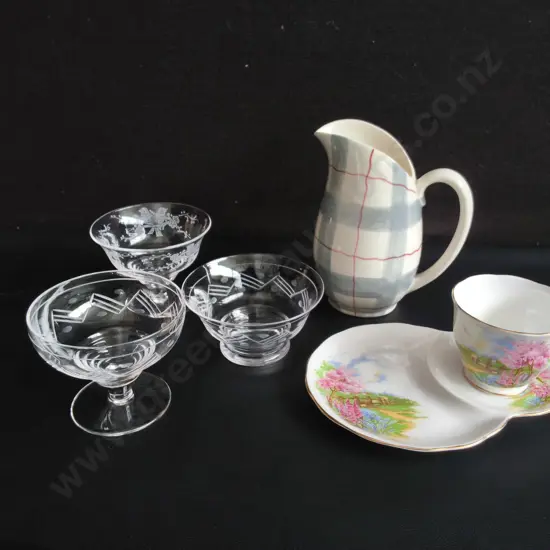 3 STUART CRYSTAL DESSERT BOWLS, J & G MEAKIN MILK JUG, AND QUEEN ANNE FINE BONE CHINA SET. TALLEST H 16.5 CM