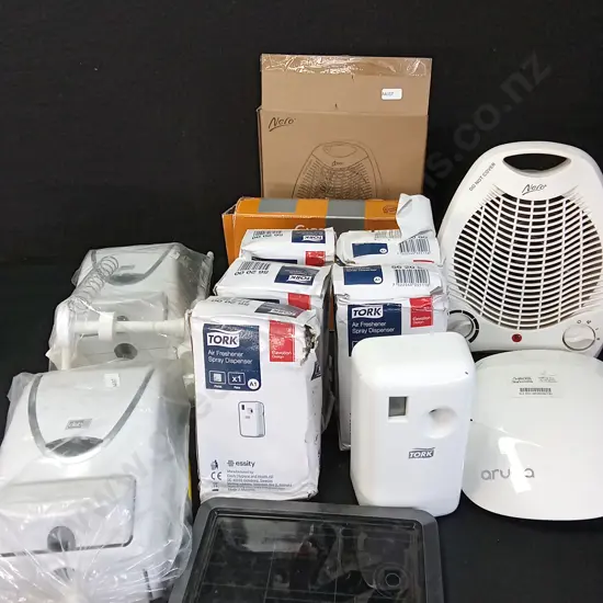 ASSORTED OFFICE DEVICES INCLUDING FANS, AIR FRESHENERS, HAND SANITIZER DISPENSERS AND MORE