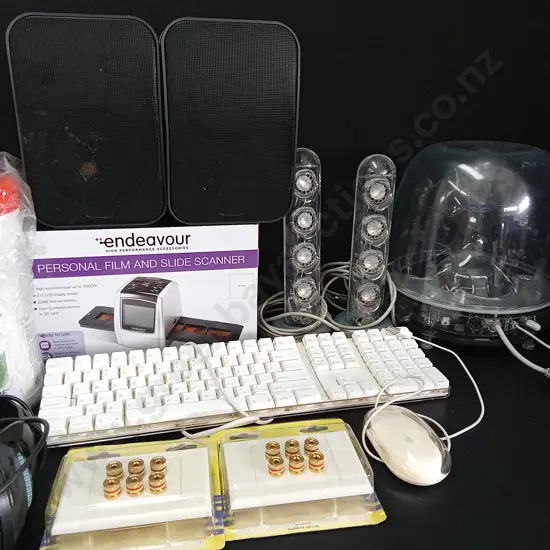 BOX OF ITEMS INCLUDING HARMAN KARDON SOUND SYSTEM