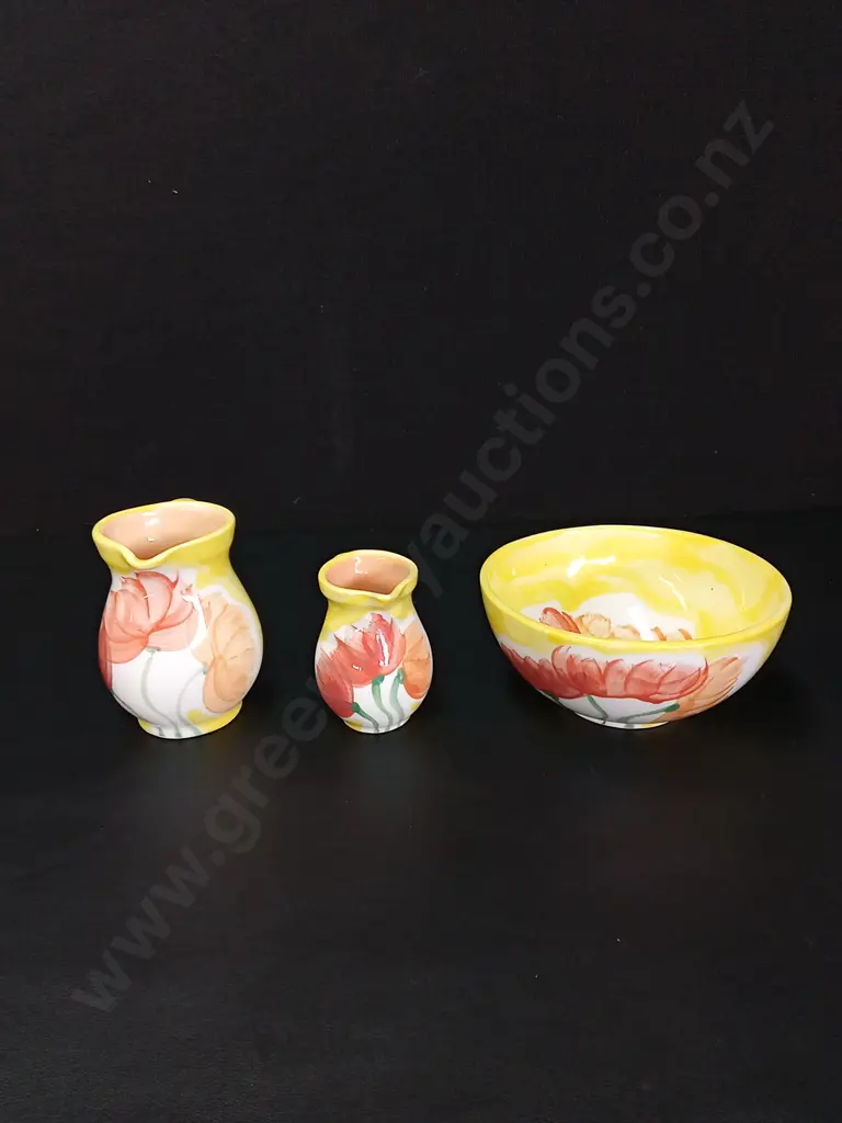 3 PIECES OF HAND PAINTED CHRISTINE HARRIS POTTERY TALLEST H12CM Image 1++