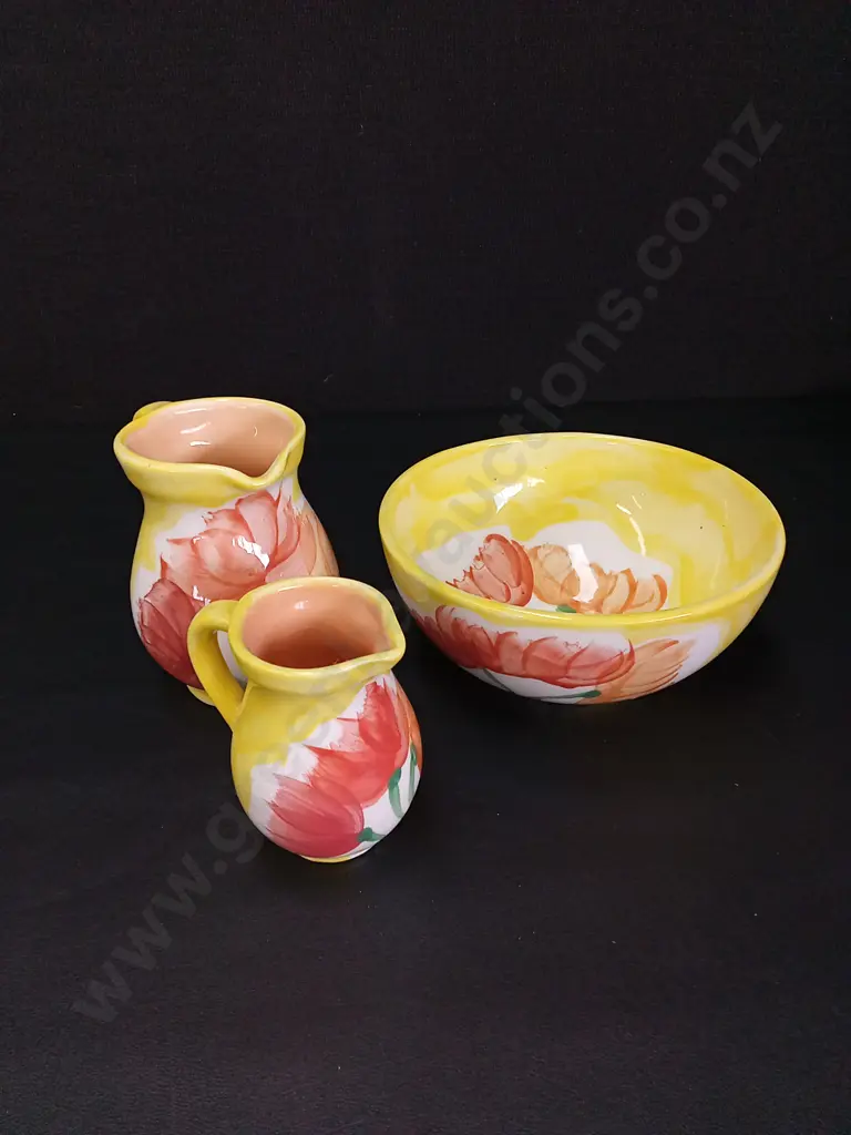 3 PIECES OF HAND PAINTED CHRISTINE HARRIS POTTERY TALLEST H12CM Image 1++