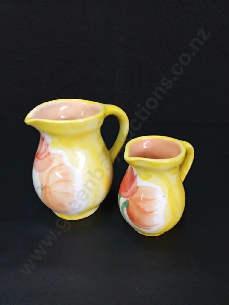 3 PIECES OF HAND PAINTED CHRISTINE HARRIS POTTERY TALLEST H12CM Image 1++